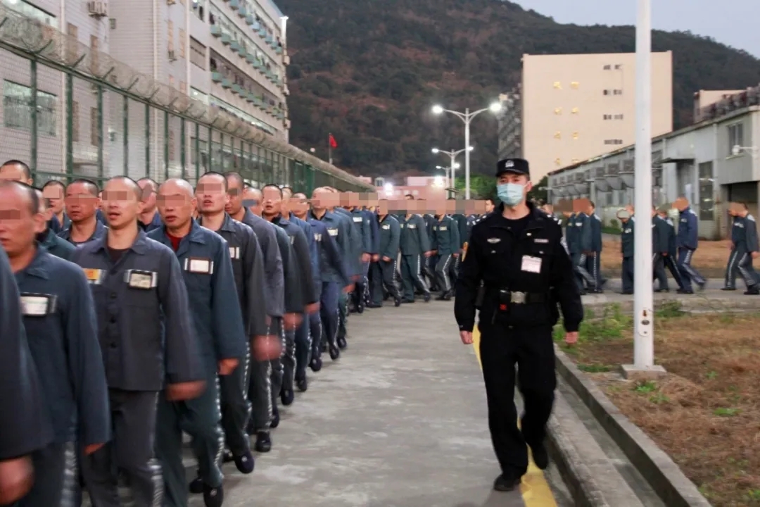 首页 局属单位 福清监狱 要闻报道   电视里的超人   往往就是我们